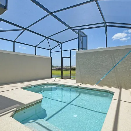 Storey Lake-5 Bedroom Townhome W/Splashpool-1621St
